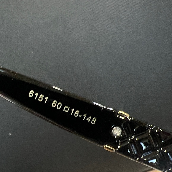 New CHANEL Elegant Auth.Black Sunglasses all accessories included - Picture 13 of 13